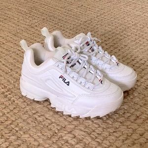 WORN ONCE | FiLA DISRUPTERS | Size 6 1/2